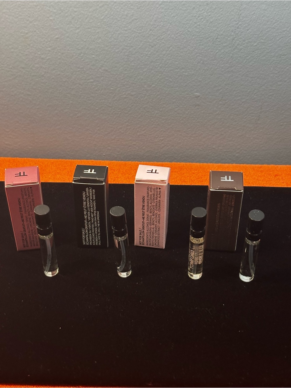 Tom Ford Sample Set - Picture 3 of 4